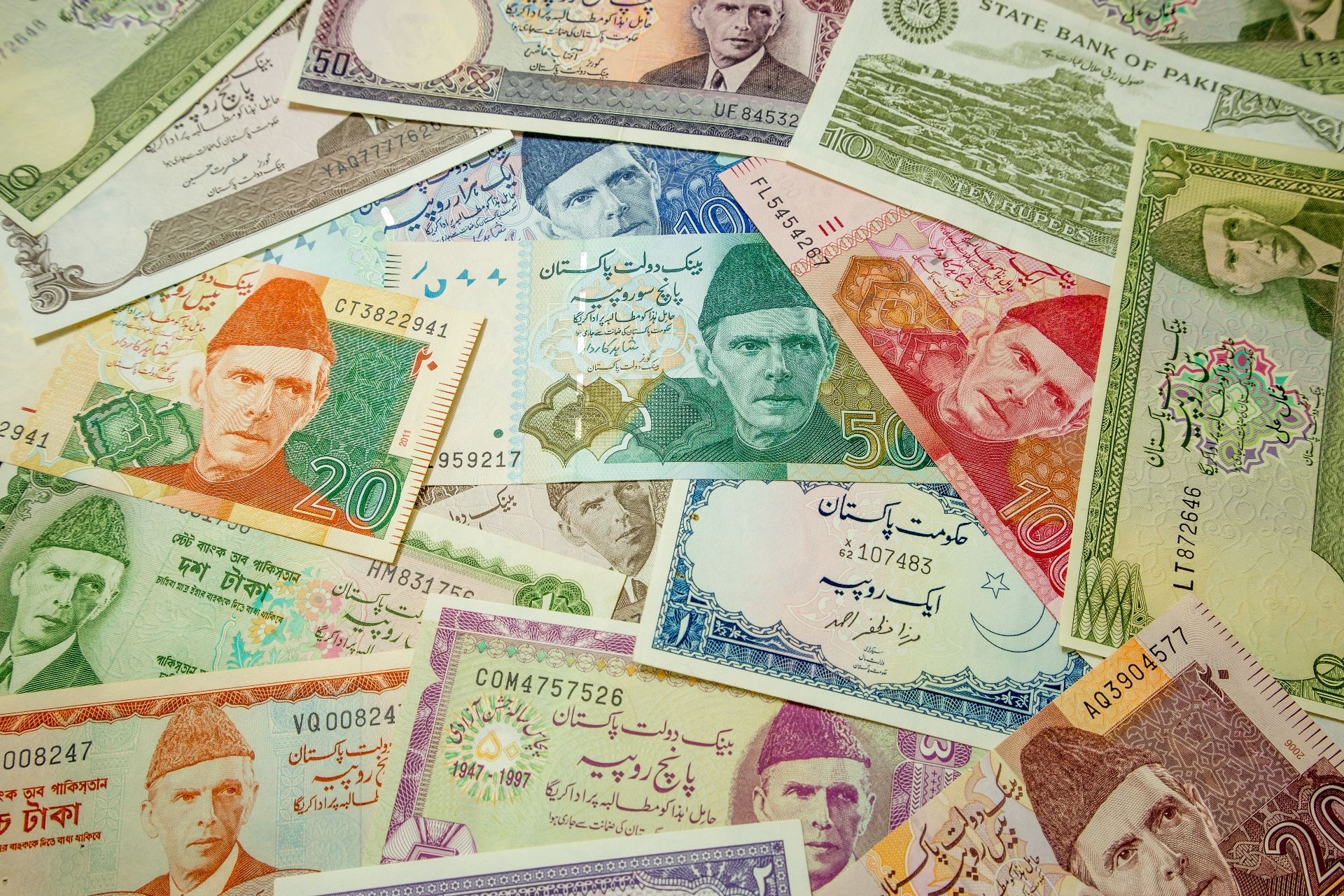 Пакистанские рупии в рубли. Pakistan rupee. Pakistani money currency. Рупии линк. PKR money.