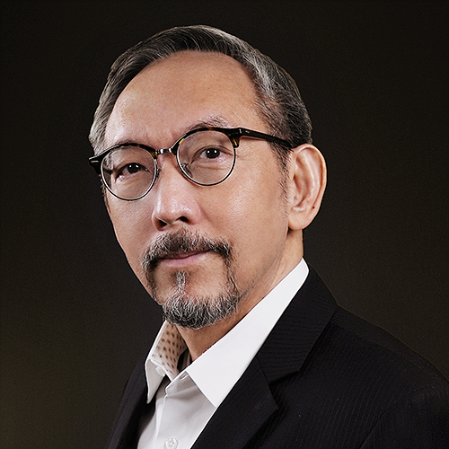 Daniel Yu (moderator)